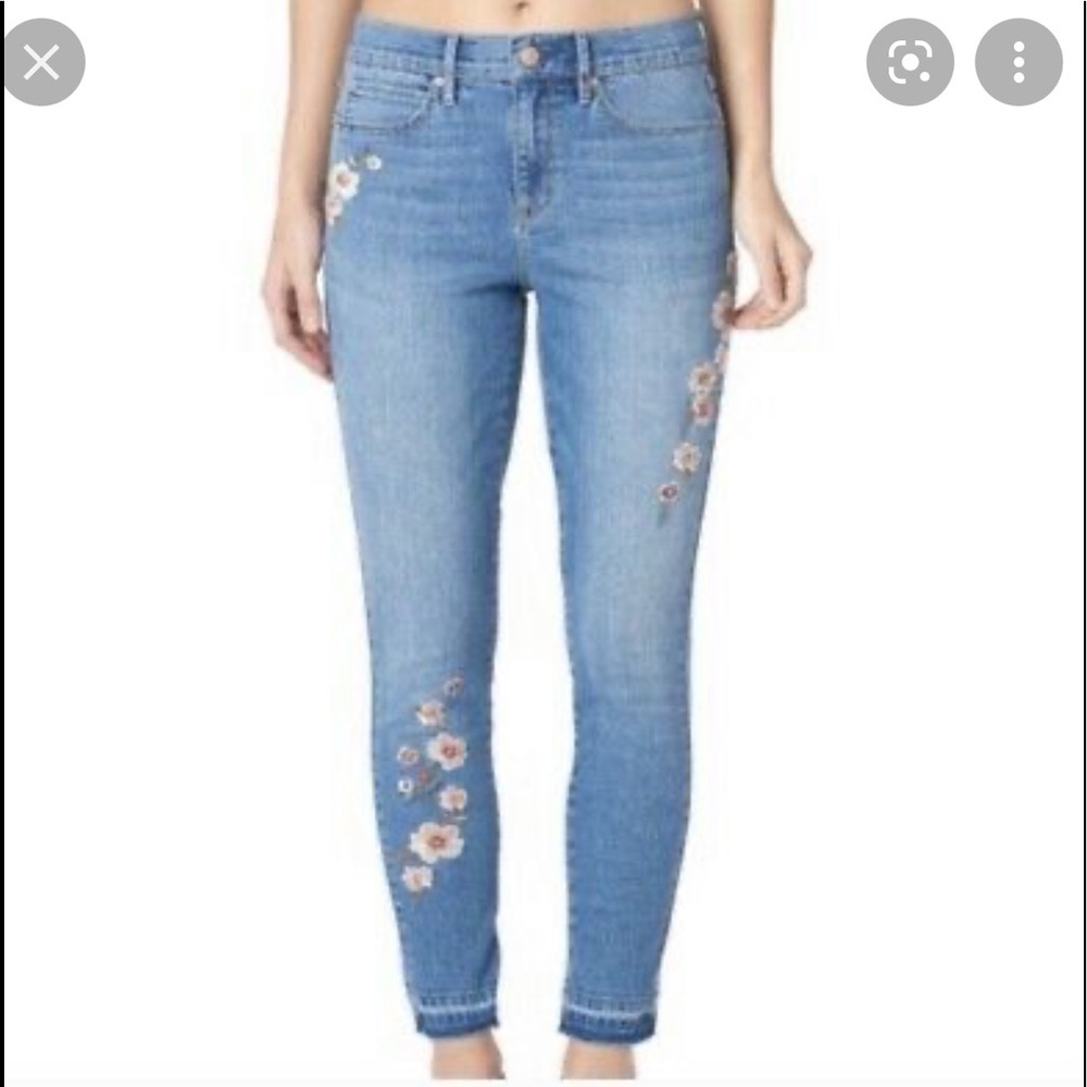Nicole Miller Blue Floral Embroidered Jeans